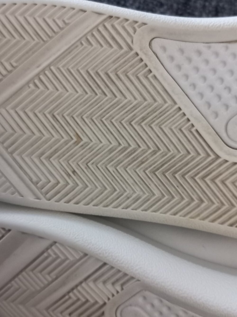 TORY BURCH  9.5M Howell Court Low Top Lace Up Sneaker In Titanium White - Picture 13 of 16
